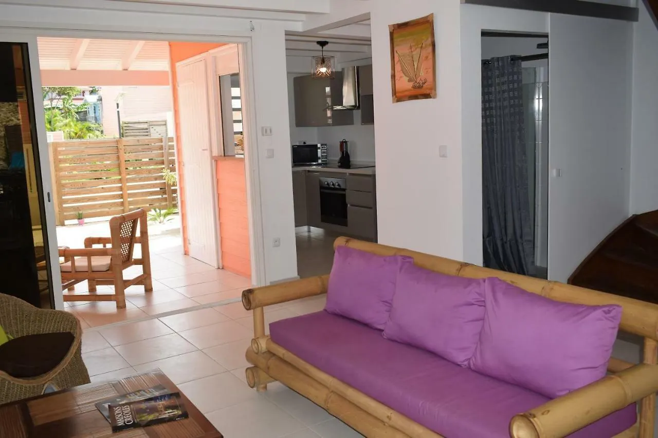Semesterbostad Maison Ti Bambou Les Trois-Ilets